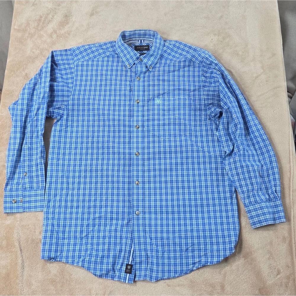 Ariat Pro Series Shirt men size M Blue Plaid Pleated Button Down Long Sleeve EUC